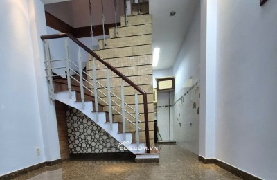 CoopMart Quang Trung - 4 tầng BTCT hoàn công - 4 PN + sân thượng - 3 tỷ 4